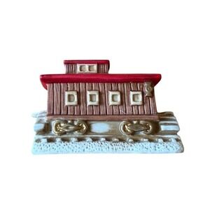 Vintage HOMCO Miniature Train Caboose Figurine Red Roof 2.5in 5206